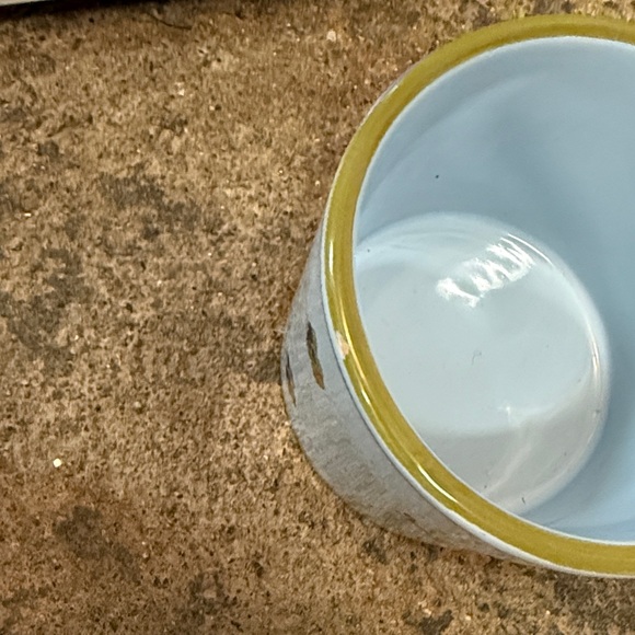 Two Vintage PV Peasant Village blue floral Italian handmade pottery mugs - Picture 3 of 4